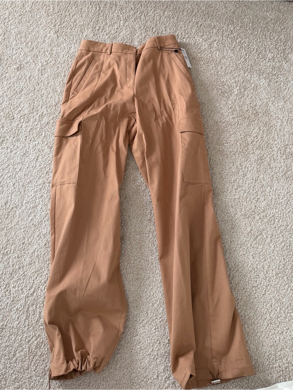 NWT Express Women’s Cargo Pants in Tan